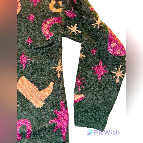 ENTRO NAOMI oversized GREEN COWGIRL SWEATER- 
Small - Picture 5 of 10